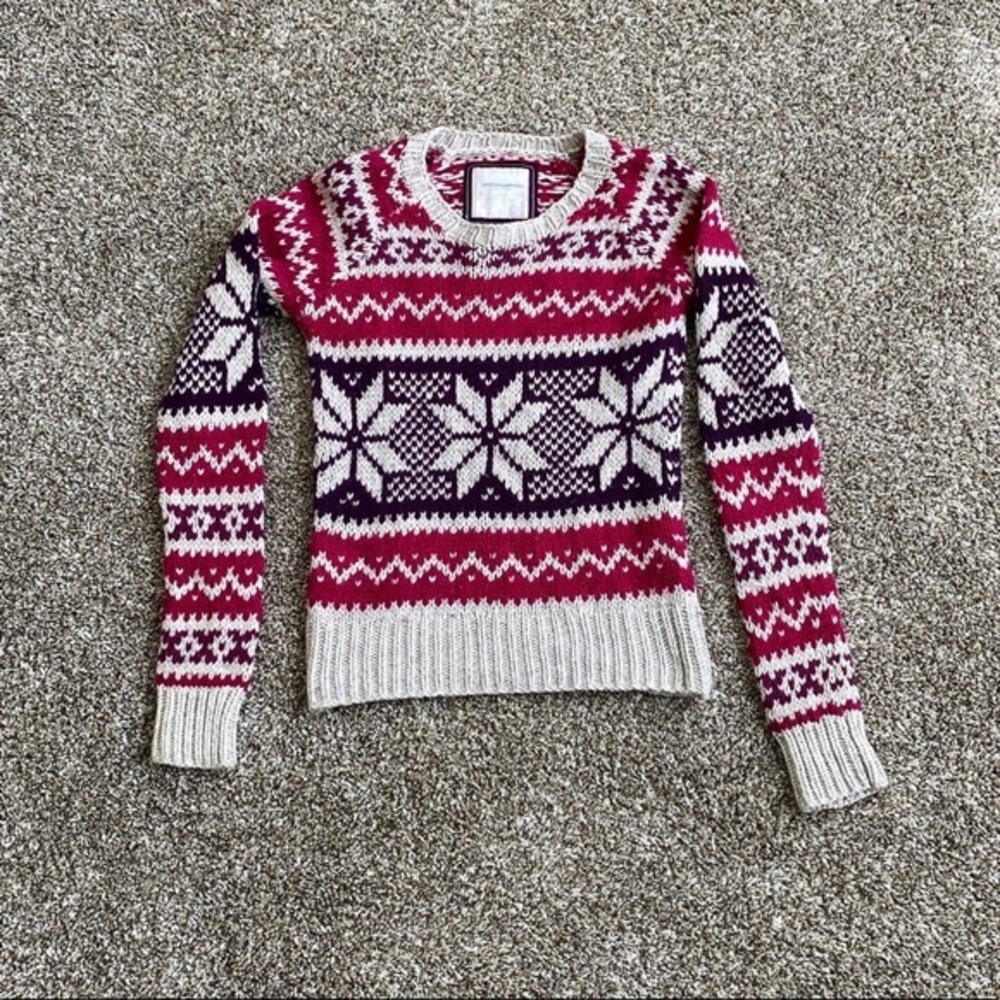 American Eagle Ugly Knit Sweater size 11